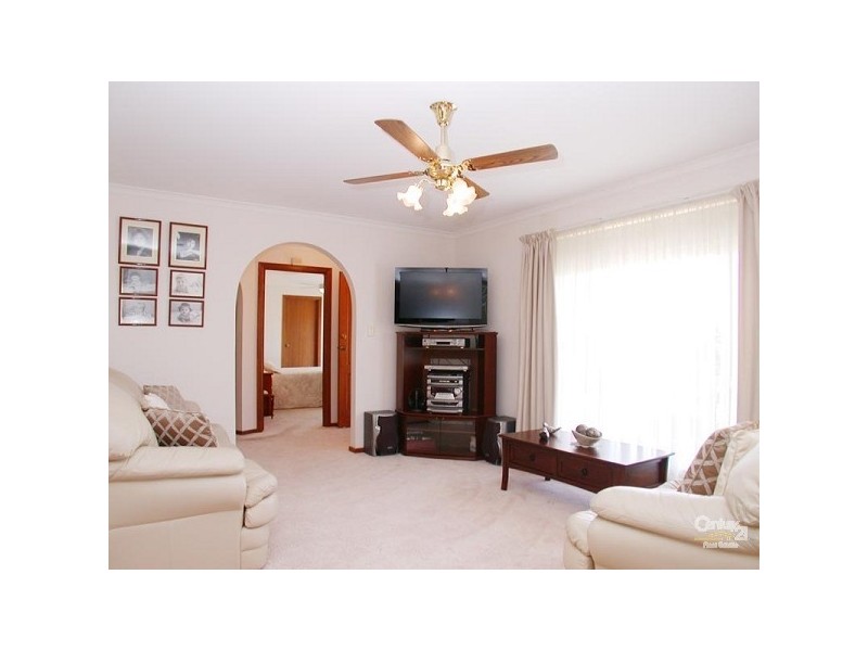 88 Mawson Cct, Woodcroft SA 5162