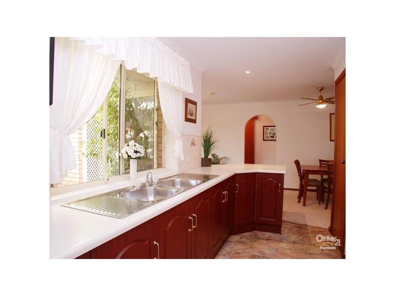 88 Mawson Cct, Woodcroft SA 5162
