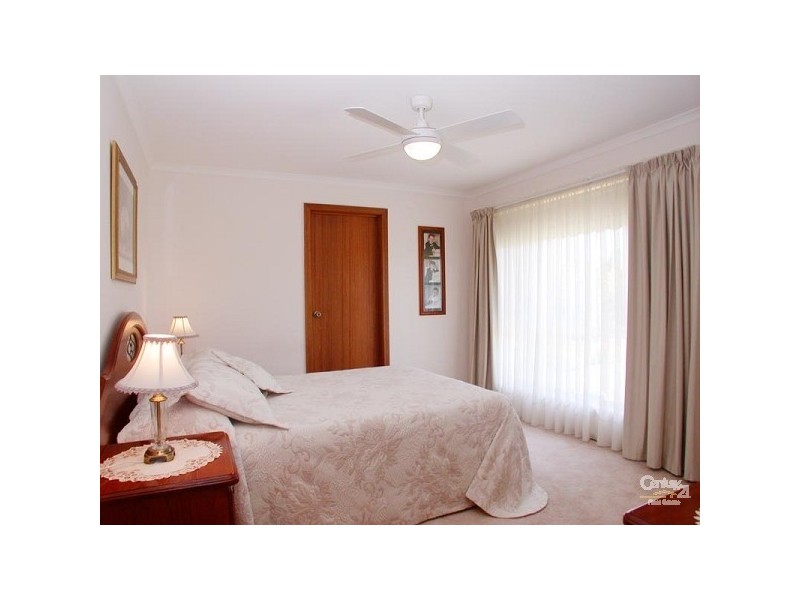 88 Mawson Cct, Woodcroft SA 5162