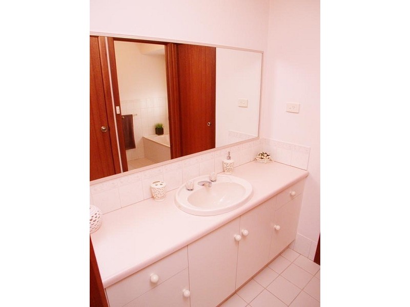 88 Mawson Cct, Woodcroft SA 5162