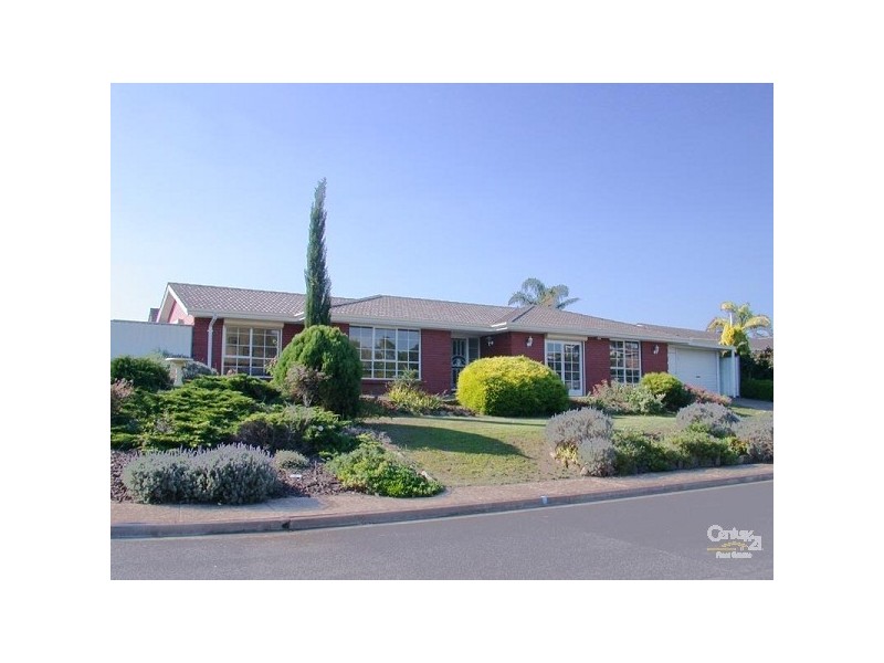 2 Karoola Court, Hallett Cove SA 5158