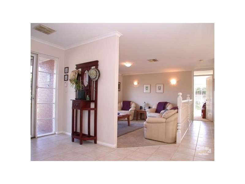 2 Karoola Court, Hallett Cove SA 5158