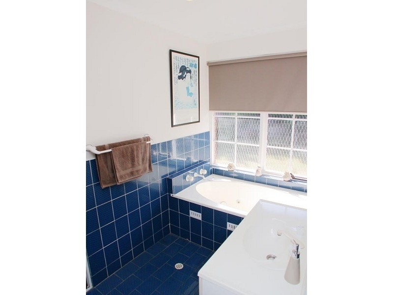 2 Karoola Court, Hallett Cove SA 5158