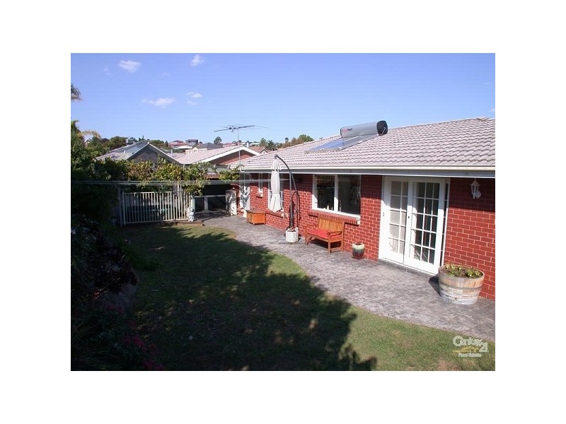 2 Karoola Court, Hallett Cove SA 5158