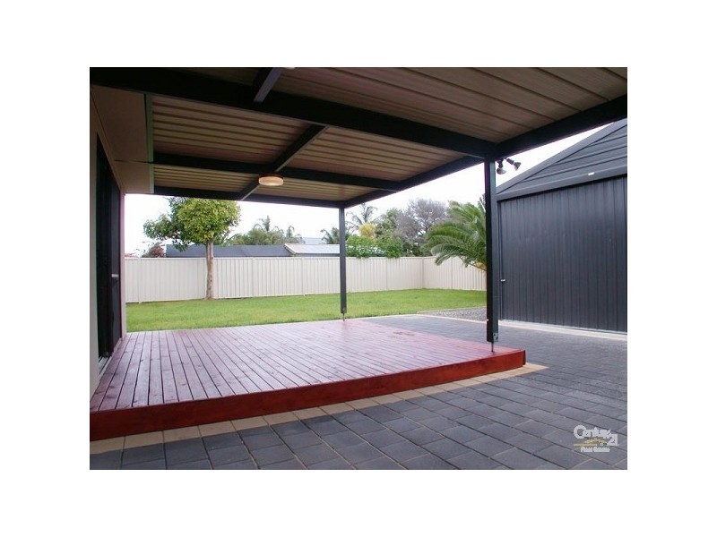 125 Commercial Road, Port Noarlunga South SA 5167