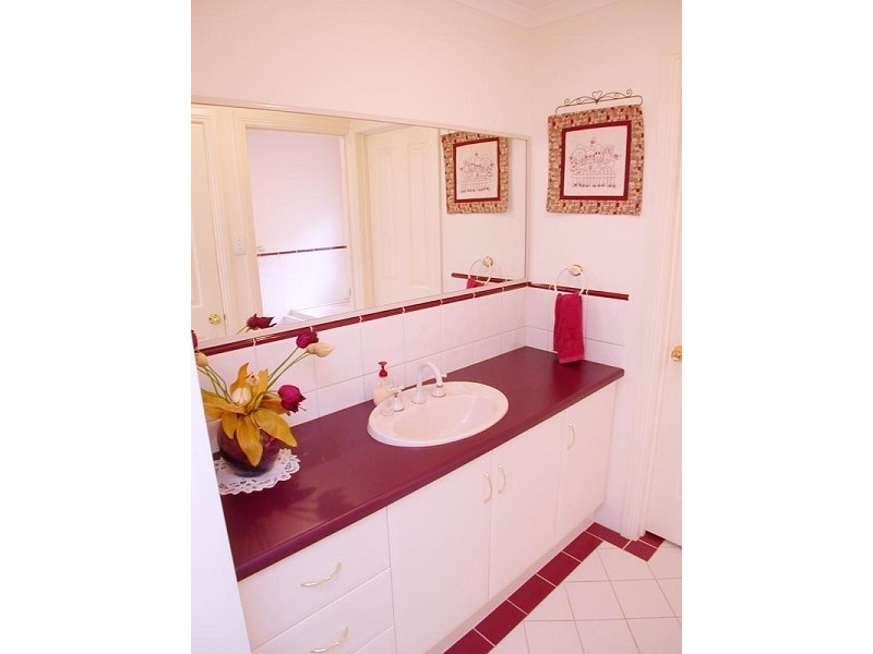 1-1A Education Road  Alanah Close, Happy Valley SA 5159