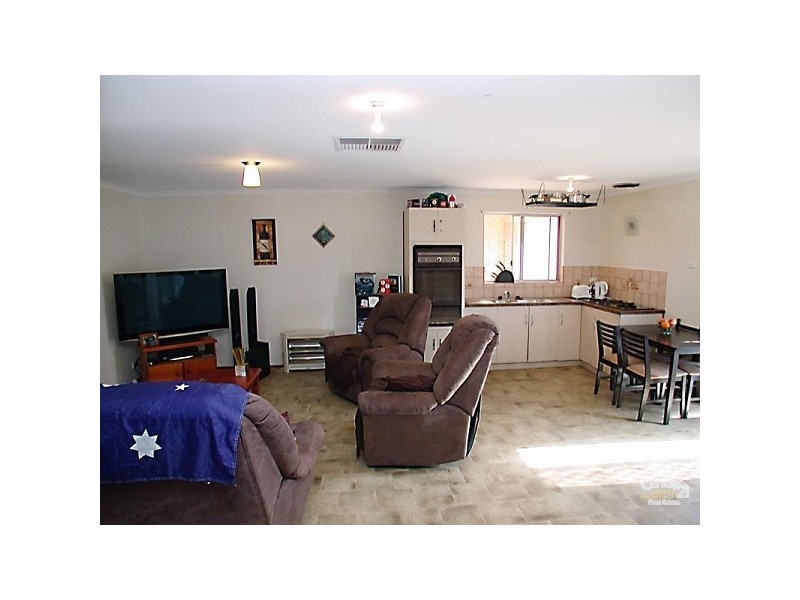 9 Larrimah Road, Morphett Vale SA 5162