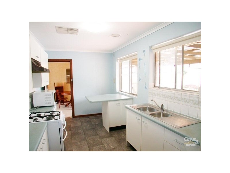 18 Burns Court, Morphett Vale SA 5162