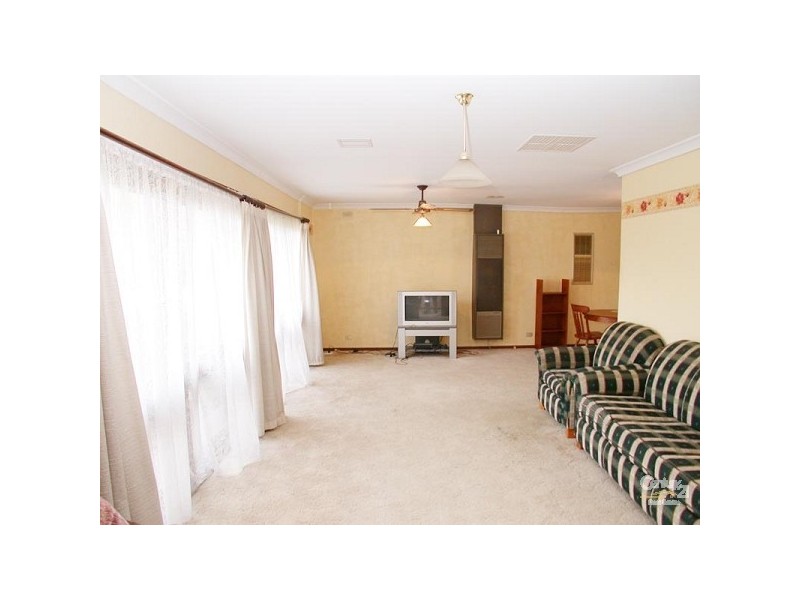 18 Burns Court, Morphett Vale SA 5162