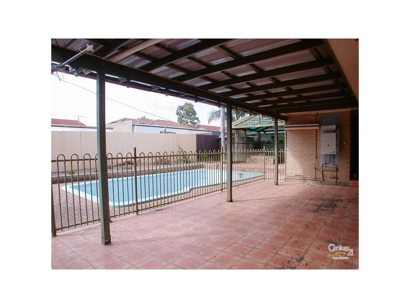 18 Burns Court, Morphett Vale SA 5162