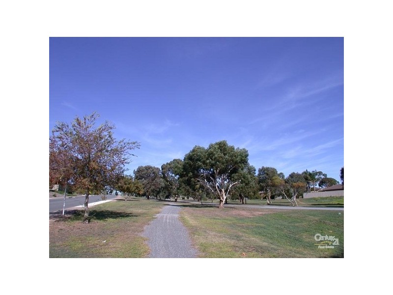 62 Quailo Avenue, Hallett Cove SA 5158