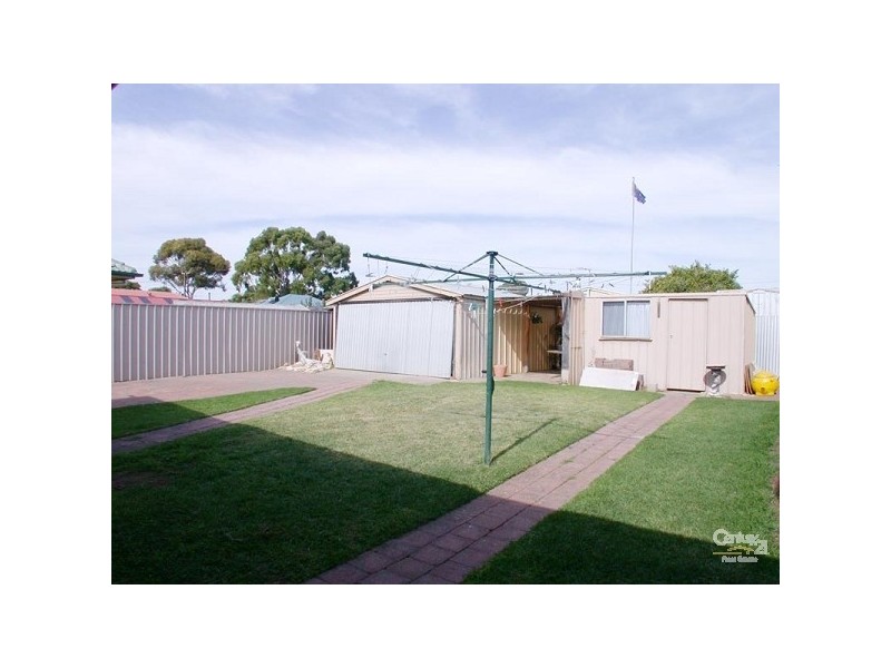 5 Lawrence Street, Morphett Vale SA 5162