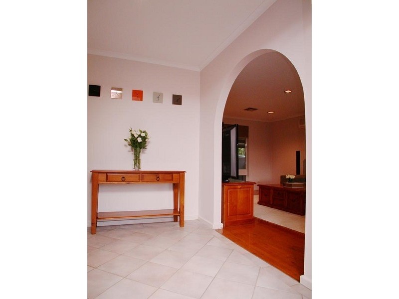 38 Glenalvon Drive, Flagstaff Hill SA 5159