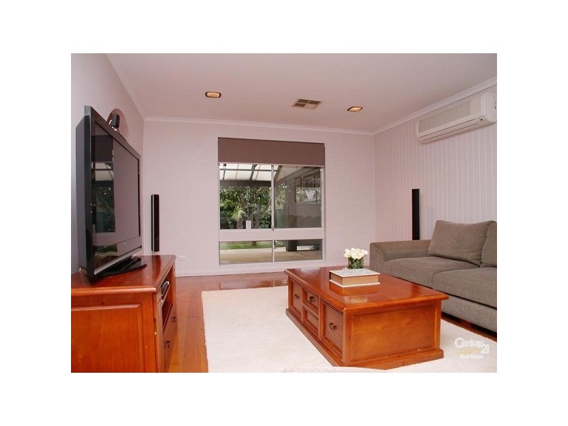 38 Glenalvon Drive, Flagstaff Hill SA 5159