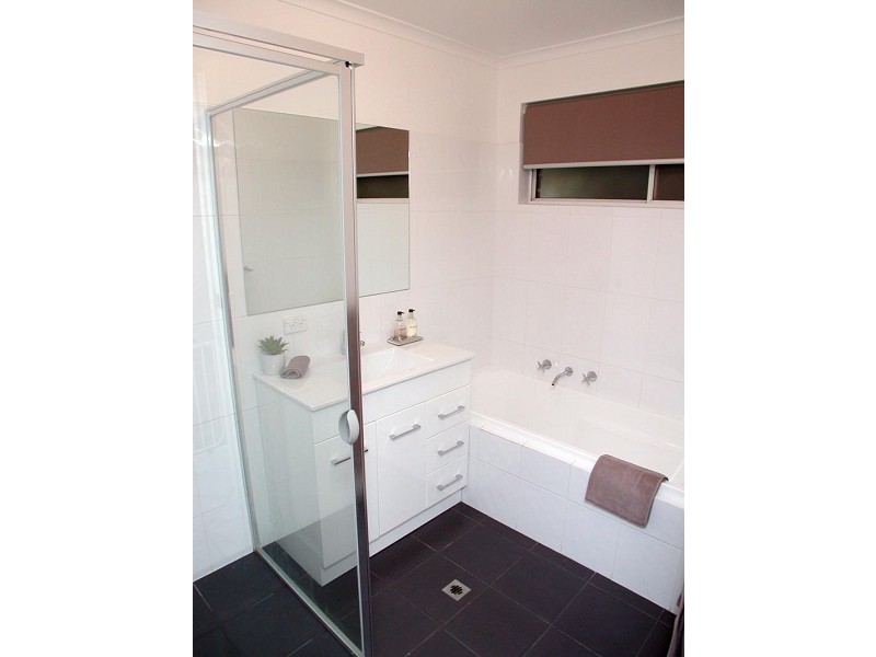 38 Glenalvon Drive, Flagstaff Hill SA 5159