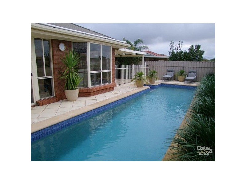 5 Aloisi Ct, Woodcroft SA 5162