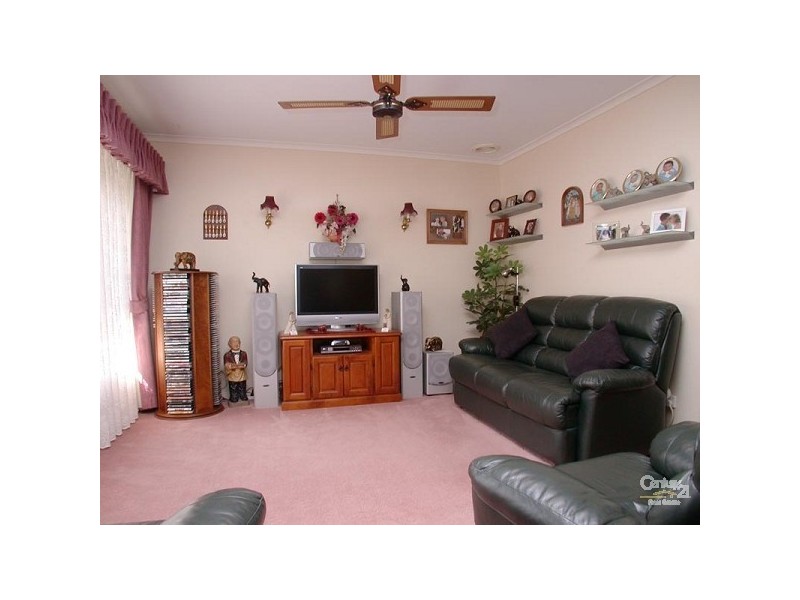 9 Donald Cres, Christie Downs SA 5164