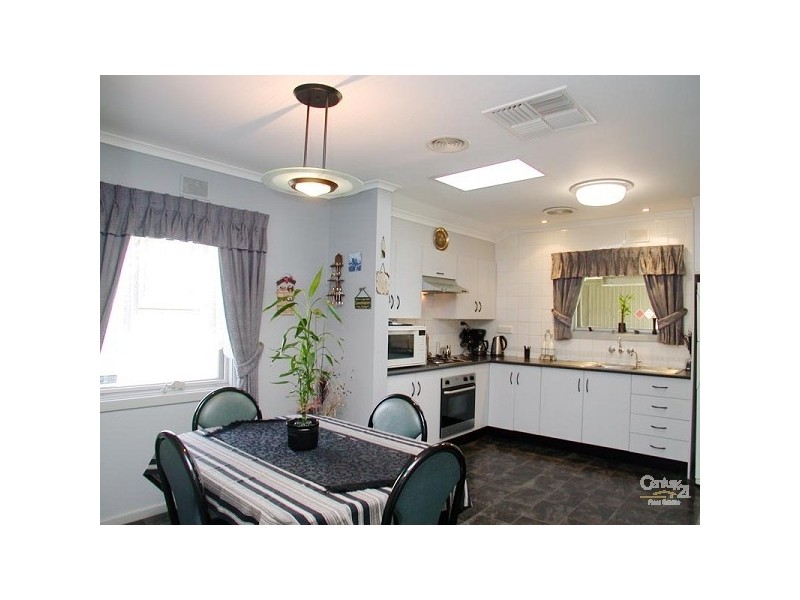 9 Donald Cres, Christie Downs SA 5164