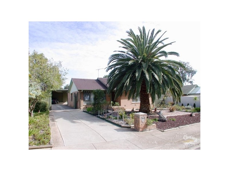 9 Donald Cres, Christie Downs SA 5164