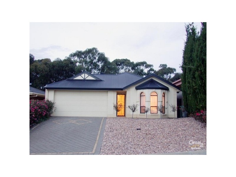 45 Tobin Crescent, Woodcroft SA 5162