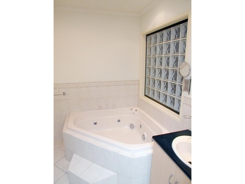 45 Tobin Crescent, Woodcroft SA 5162