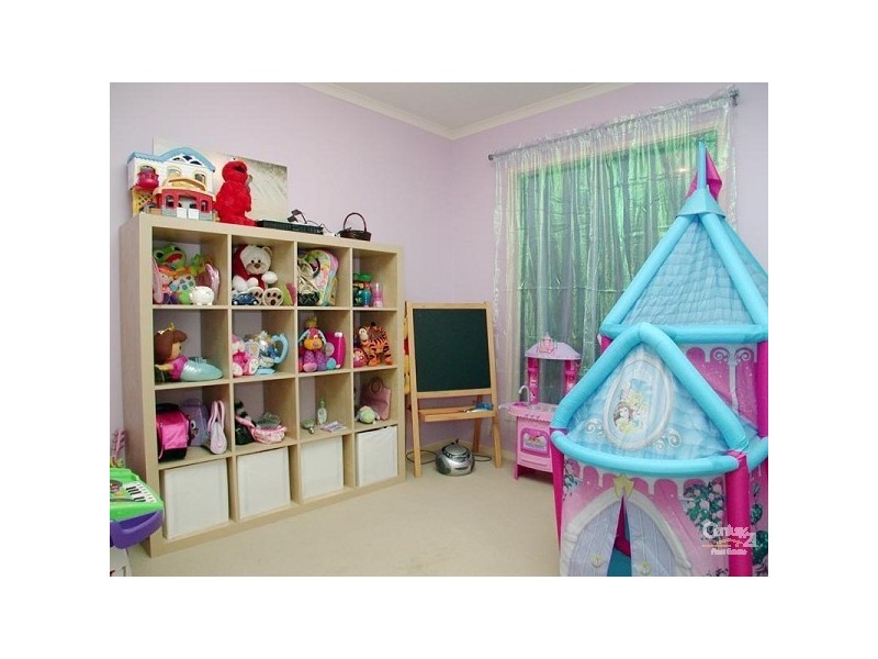 45 Tobin Crescent, Woodcroft SA 5162