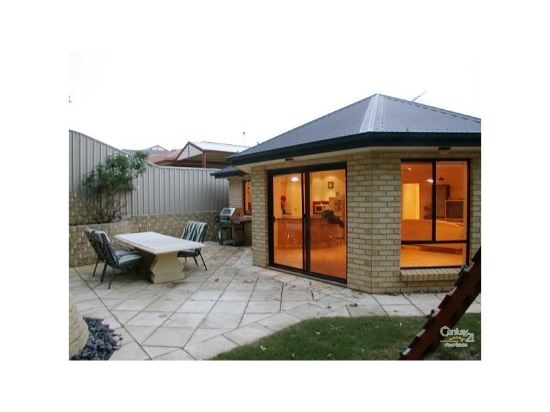 45 Tobin Crescent, Woodcroft SA 5162