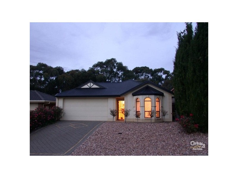 45 Tobin Crescent, Woodcroft SA 5162