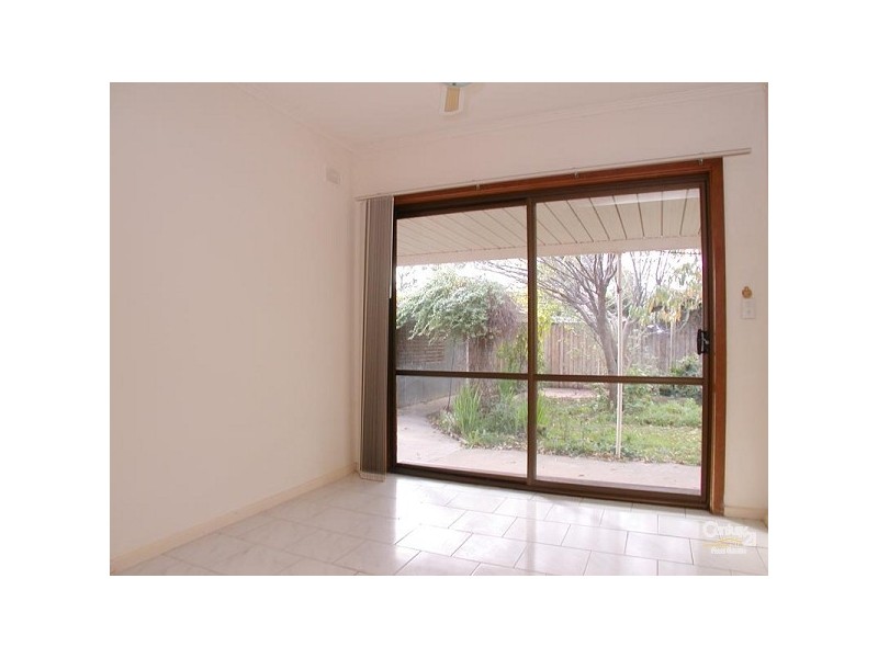 6 Lawrence Street, Morphett Vale SA 5162