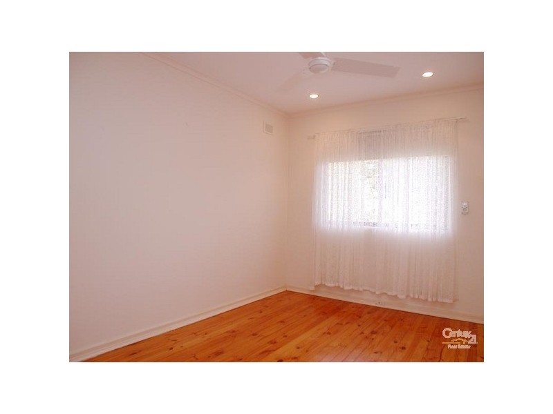 6 Lawrence Street, Morphett Vale SA 5162