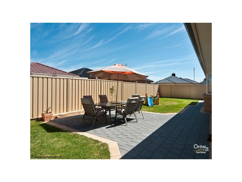 4 Sand Street, Seaford Meadows SA 5169