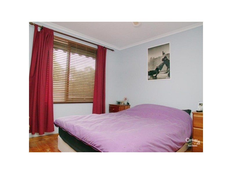 33 Troutbeck Crescent, Huntfield Heights SA 5163