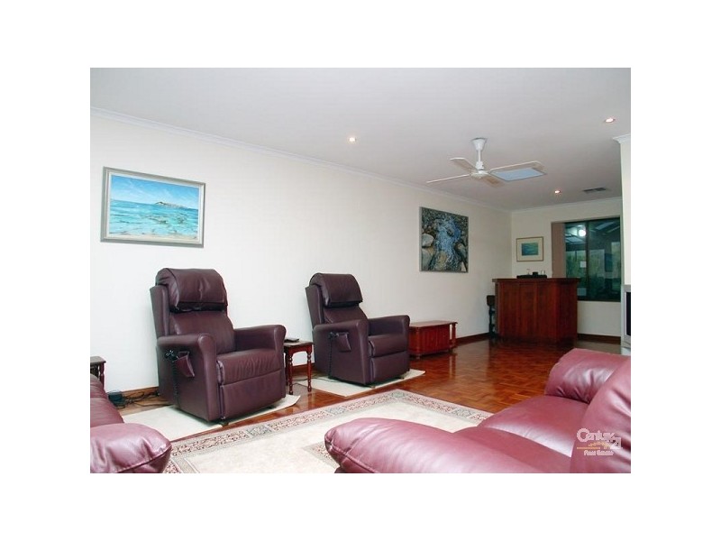 4 Charlotte Drive, Morphett Vale SA 5162