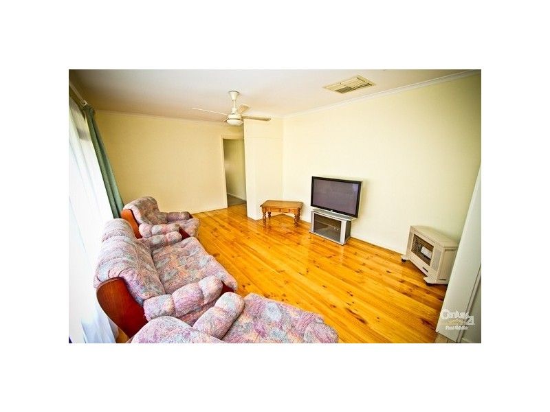 9 Charles Street, Christie Downs SA 5164