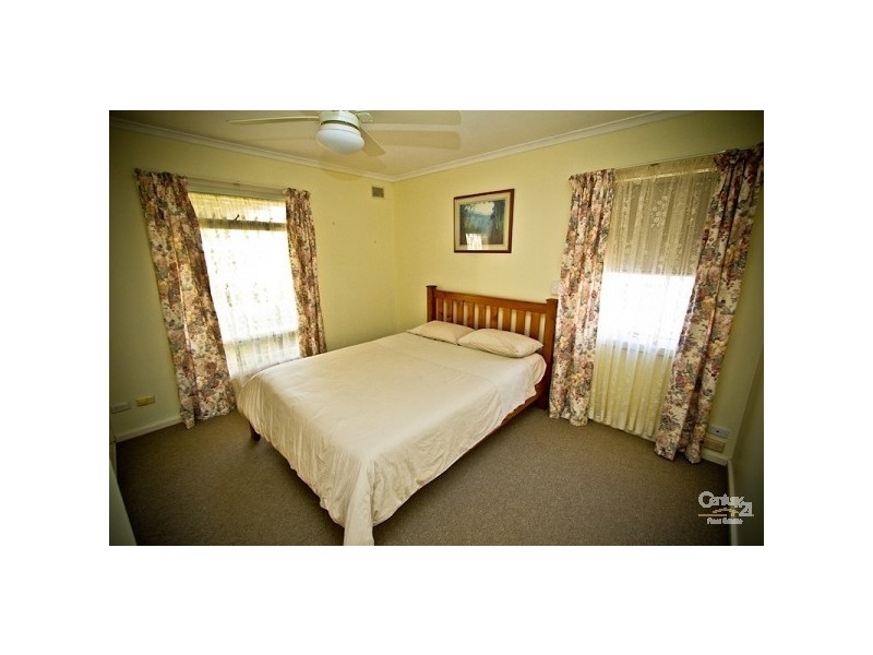 9 Charles Street, Christie Downs SA 5164