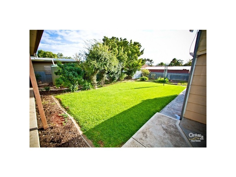 9 Charles Street, Christie Downs SA 5164