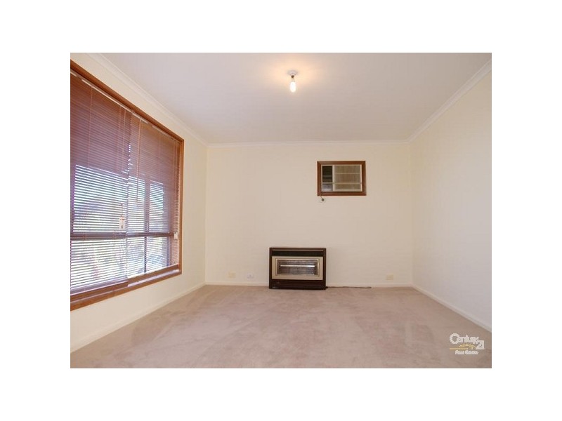 6 Sandhurst Avenue, Noarlunga Downs SA 5168