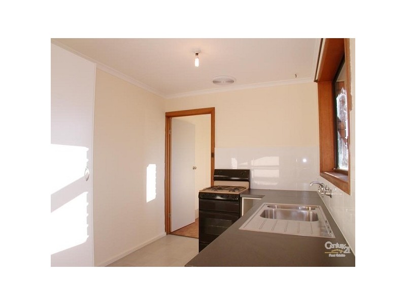 6 Sandhurst Avenue, Noarlunga Downs SA 5168