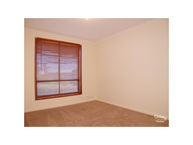 6 Sandhurst Avenue, Noarlunga Downs SA 5168