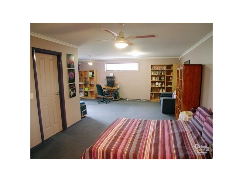 2 Calauria Crescent, Trott Park SA 5158