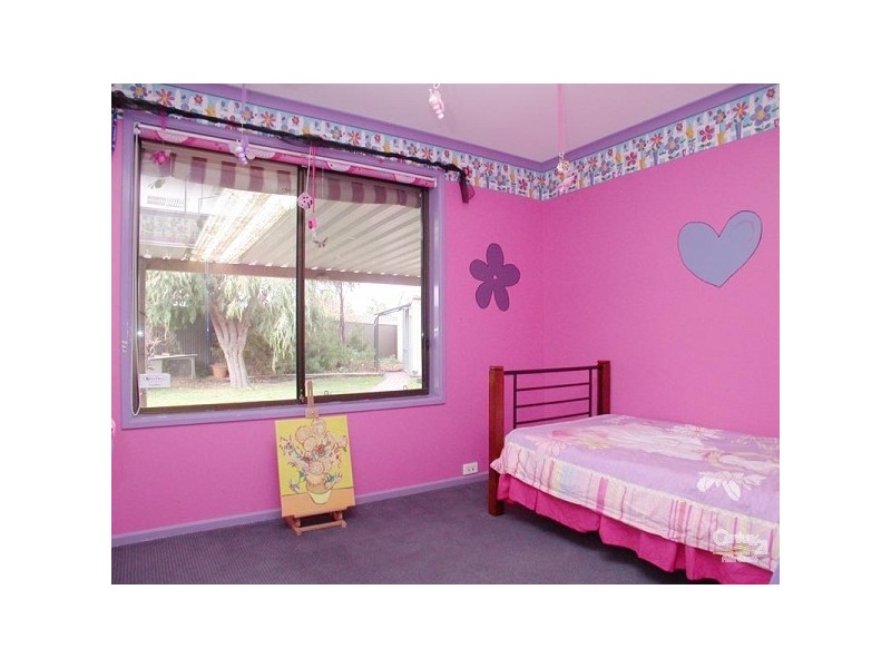2 Calauria Crescent, Trott Park SA 5158