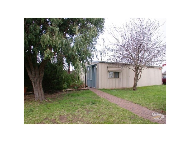 2 Calauria Crescent, Trott Park SA 5158