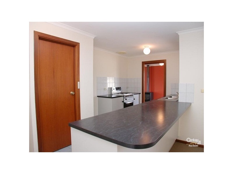 16 Sir James Hardy  Way, Woodcroft SA 5162