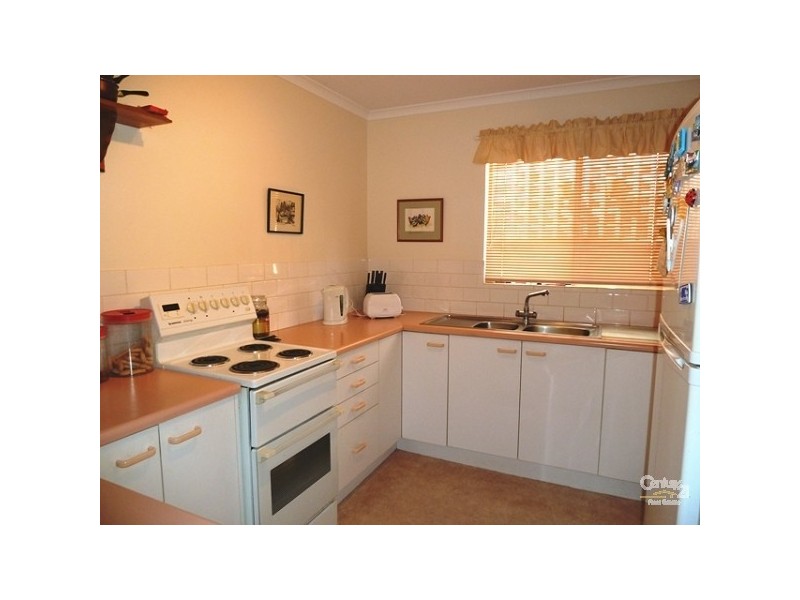 10 Spruce Avenue, Seaford SA 5169