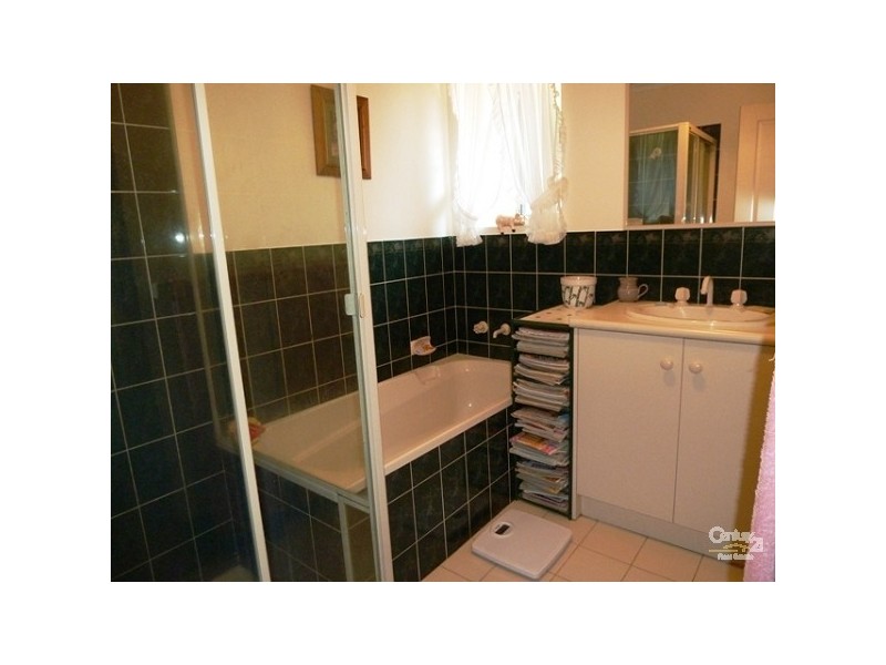 10 Spruce Avenue, Seaford SA 5169