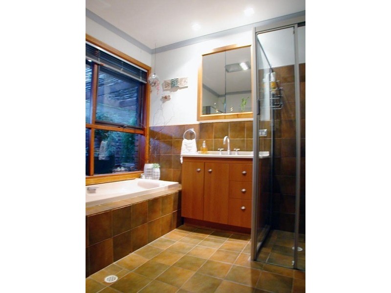 20 Vaucluse Drive, Happy Valley SA 5159