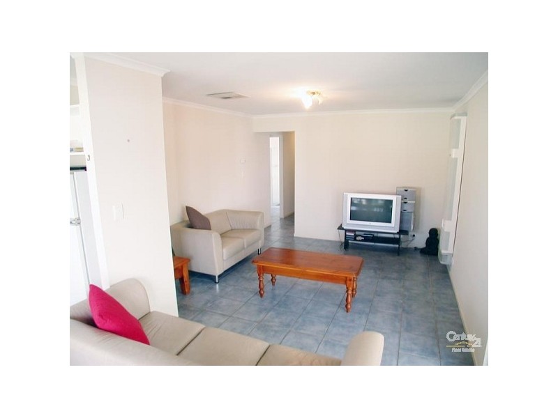 8 Dolphin Blvd, Aldinga Beach SA 5173