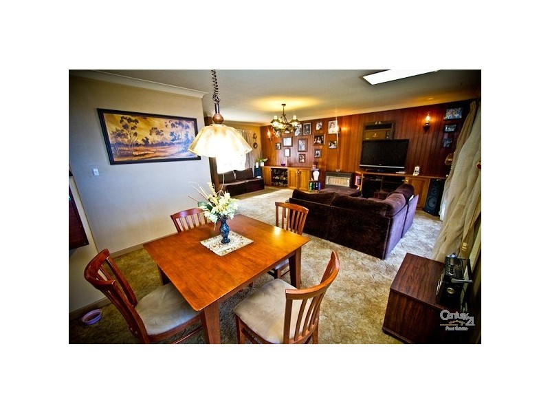 16 Oliver Crescent, Port Noarlunga SA 5167