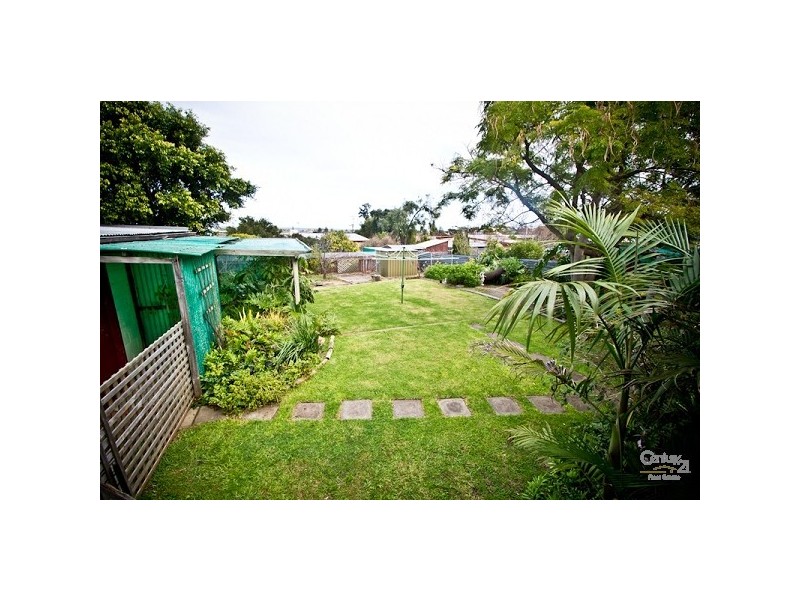 16 Oliver Crescent, Port Noarlunga SA 5167