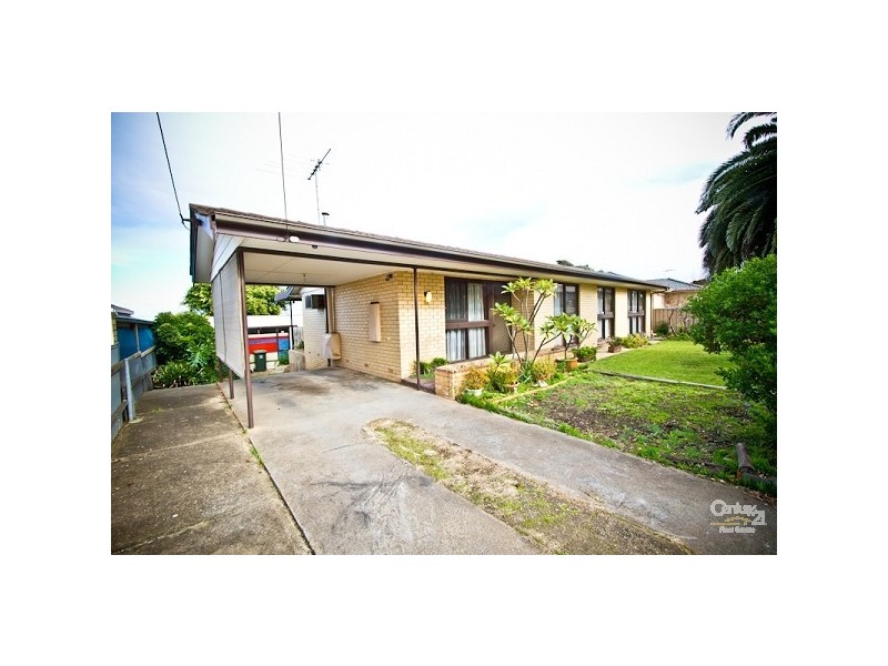 16 Oliver Crescent, Port Noarlunga SA 5167